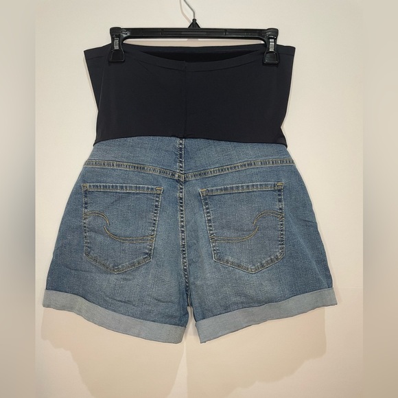 Levi Strauss Blue Maternity Jean shorts with Waistband size Large NWOT - Picture 2 of 9